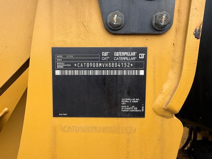 2019-caterpillar-908m-image-26