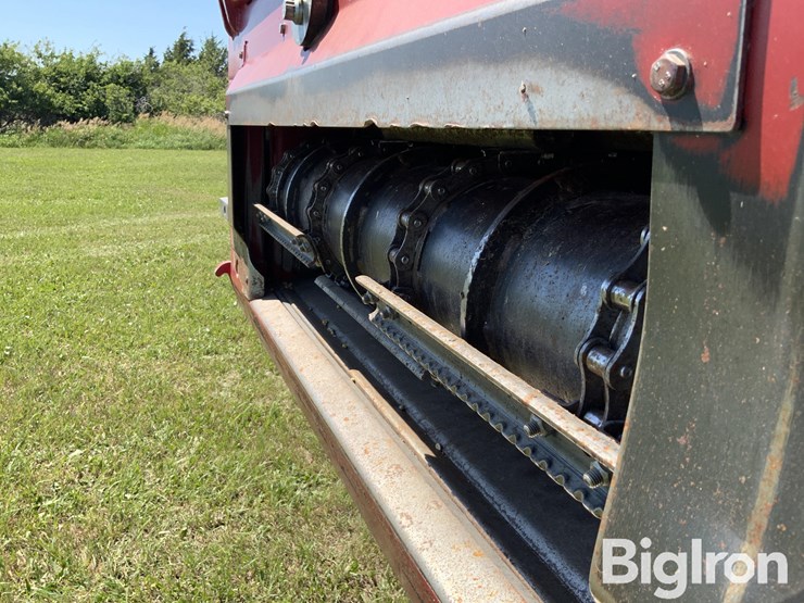2011-case-ih-8120-image-16