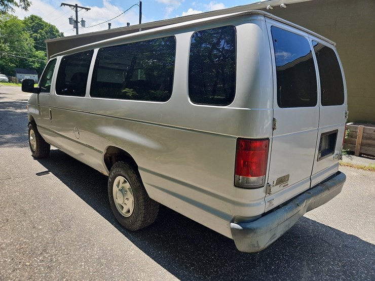 2007-ford-e350-image-7