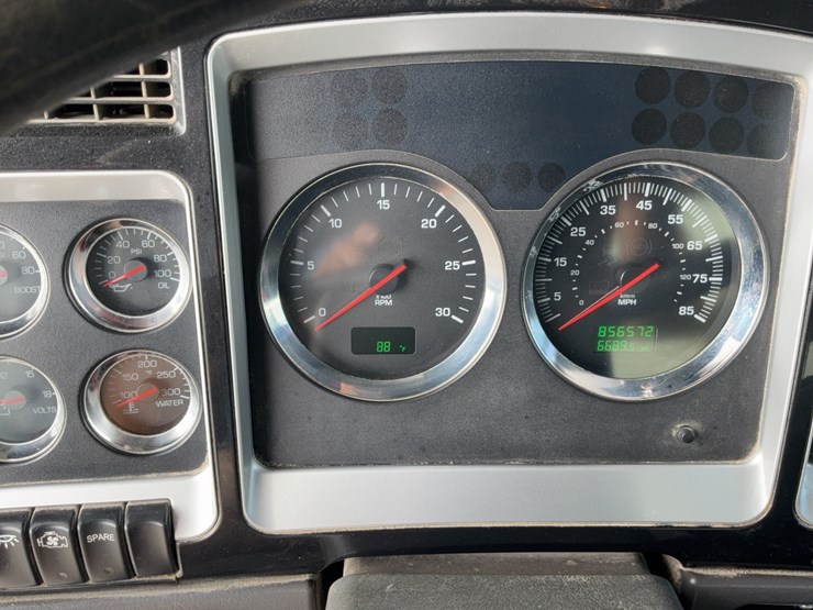 2008-kenworth-t800-image-58