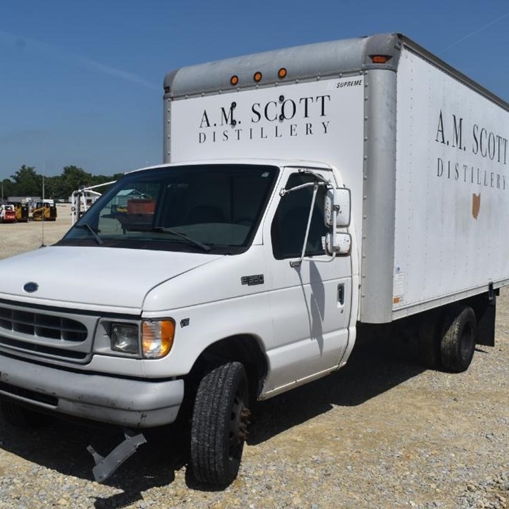 2000 FORD E350 SD