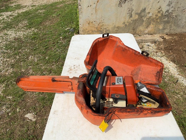 stihl-036-chainsaw-w/case,-20"-bar.-#218-image-12