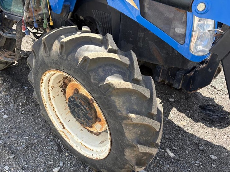 new-holland-t4.75-image-23