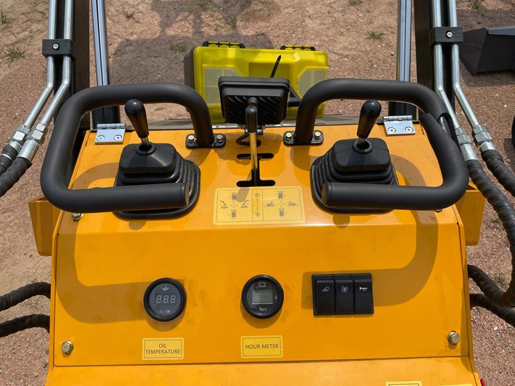 #5594-•-mms-ms360t-mini-tracked-skid-steer-loader-(mosinee,-wi)-image-14