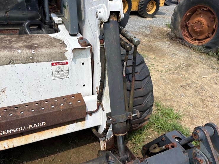 bobcat-873-image-6