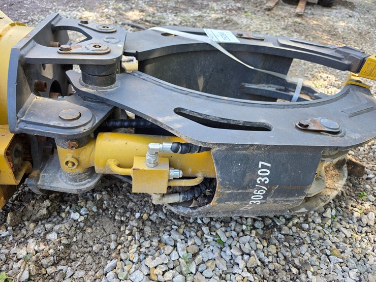 caterpillar-306-image-6