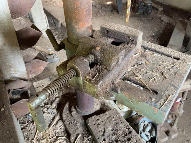 bench-top-drill-press-with-vise.-#280-image-4