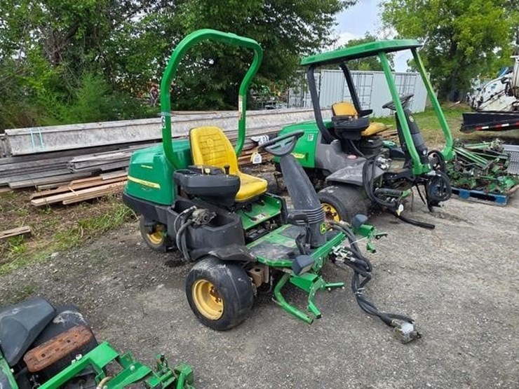 john-deere-2500b-image-1