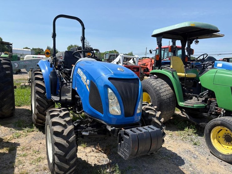 new-holland-boomer-45-image-9