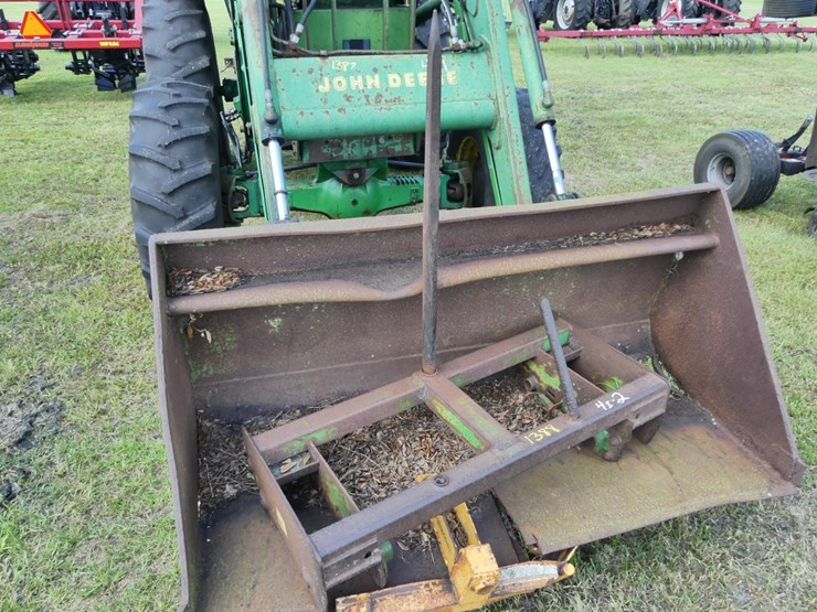 john-deere-700-image-1