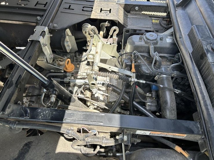 2018-kubota-rtv-x1120-image-13