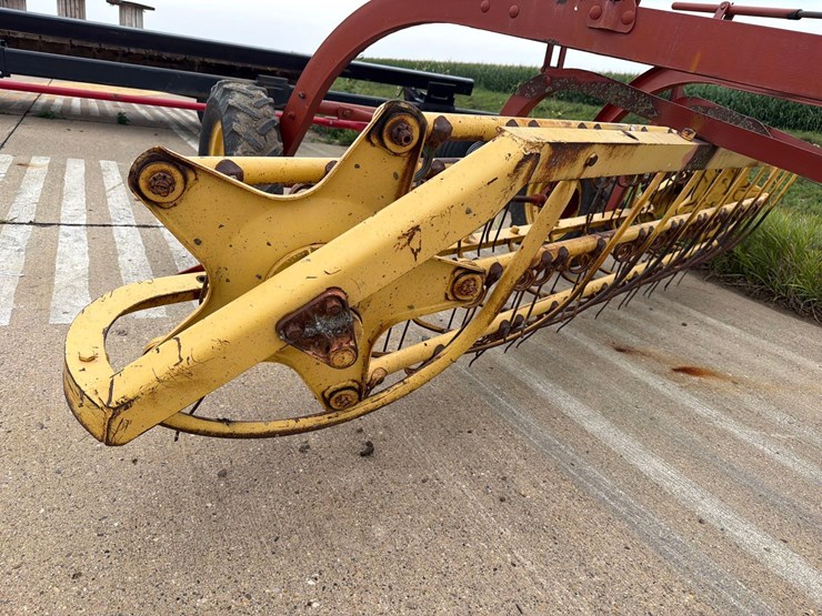 new-holland-55-image-13