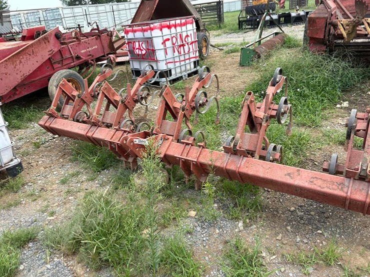massey-ferguson-440-image-1