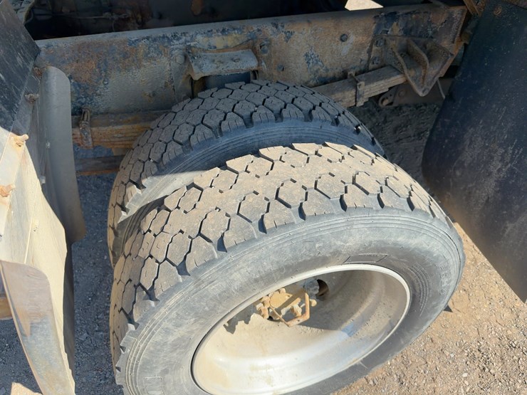 2007-international-durastar-4300-image-18