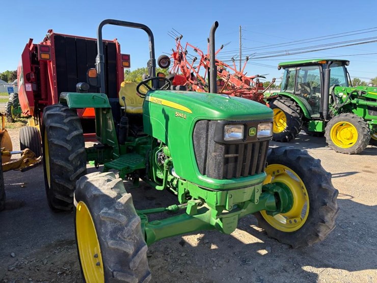 john-deere-5045e-image-5