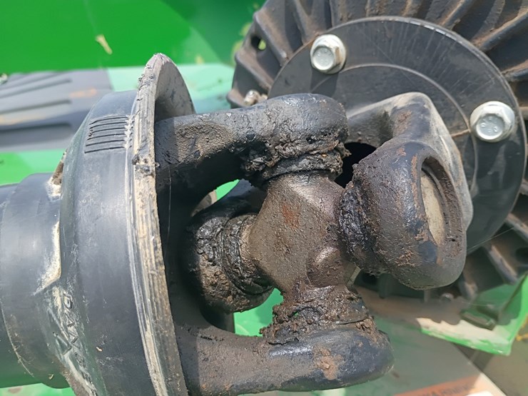 john-deere-630-image-16