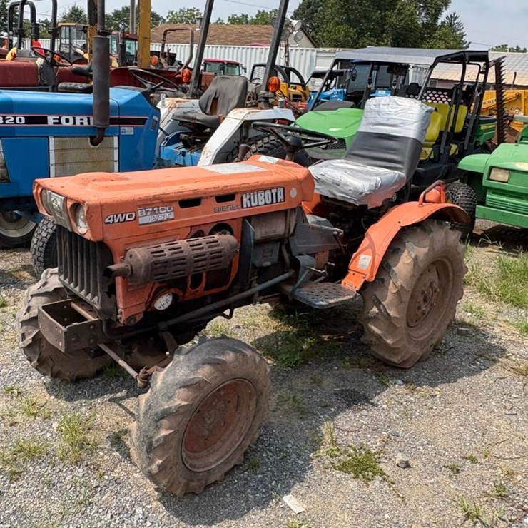 KUBOTA B7100