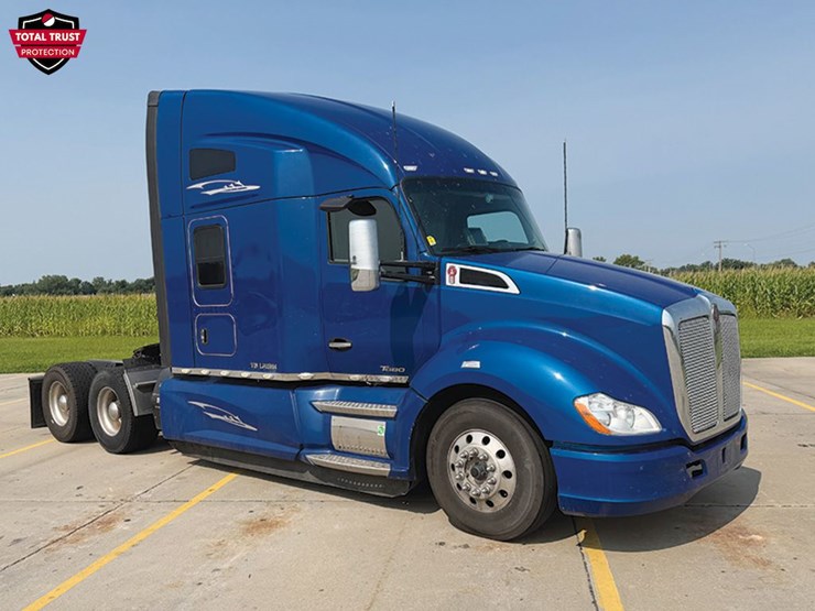 2020-kenworth-t680-image-1