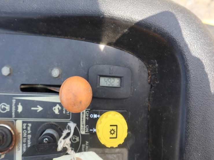 2016-john-deere-z245-image-14