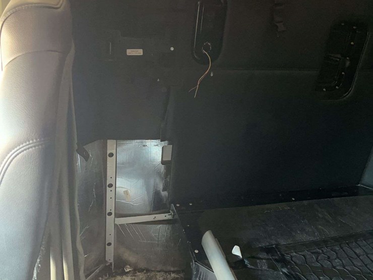 2022-kenworth-t680-image-26