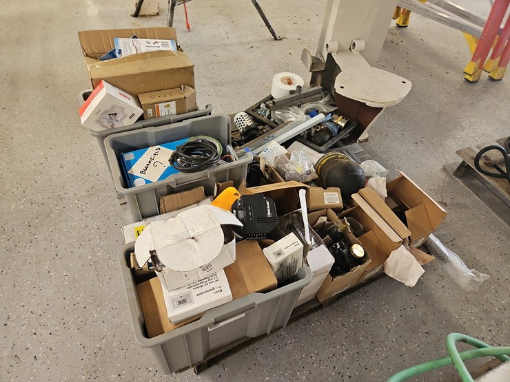 quantity-of-assorted-supplies-image-1