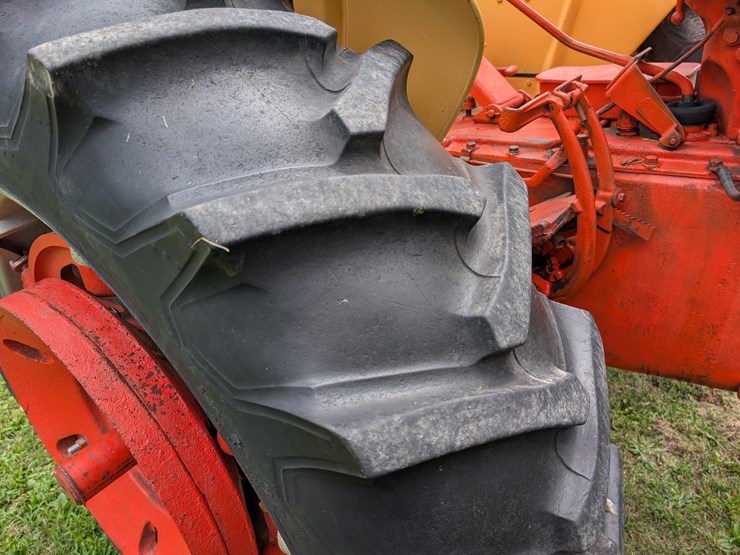 case-730-tractor-image-59
