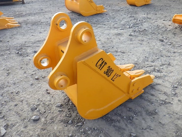 caterpillar-303-image-3