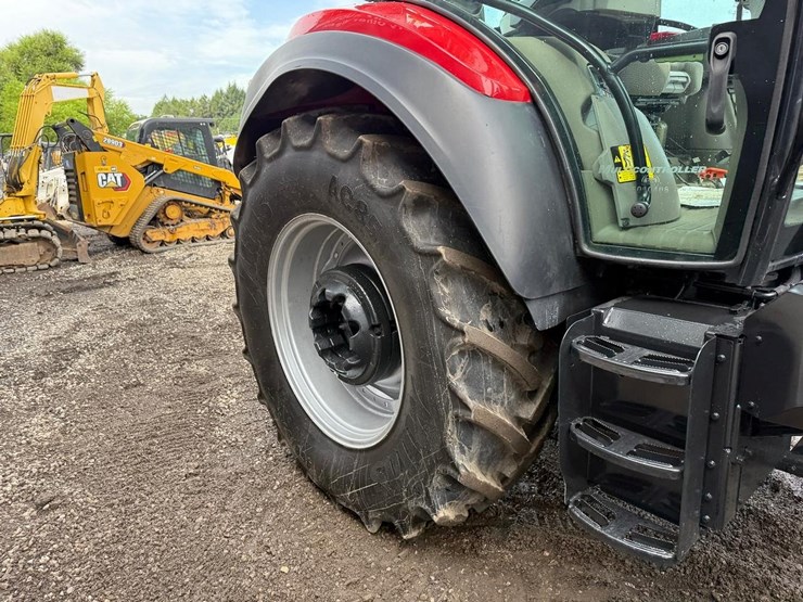 case-ih-vestrum-100-image-13