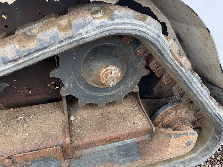 bobcat-t110-image-15