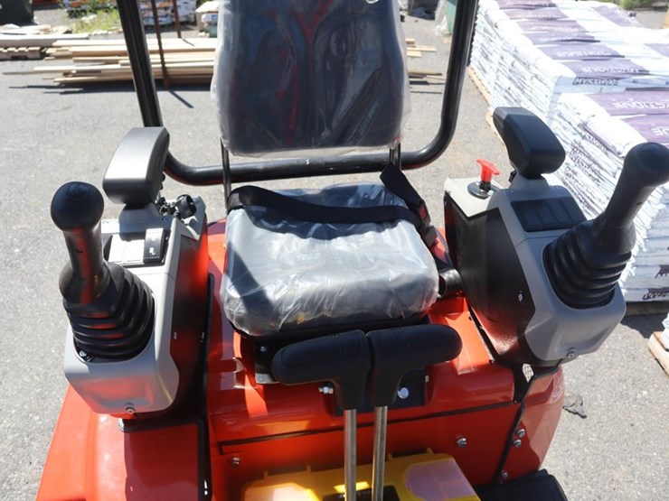tpm-18hh-mini-excavator-image-9