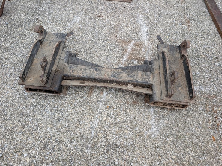 global-to-skid-steer-adaptor-image-2