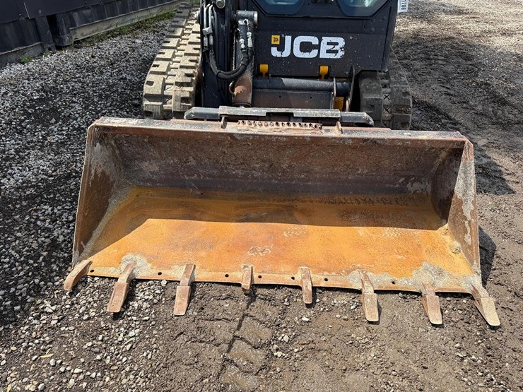 2023-jcb-215t-image-9
