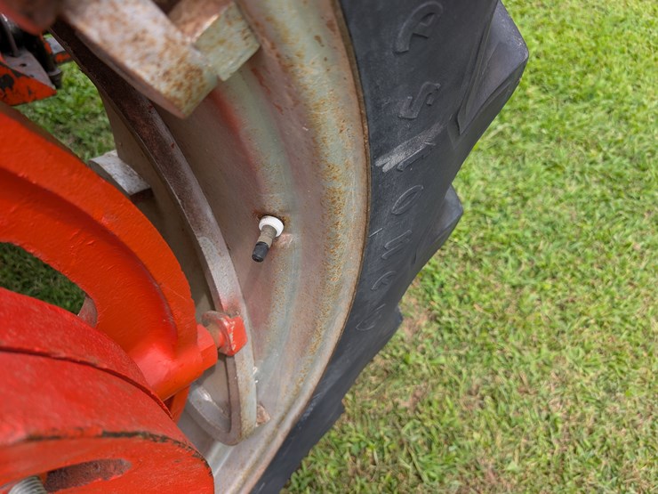 case-730-tractor-image-44