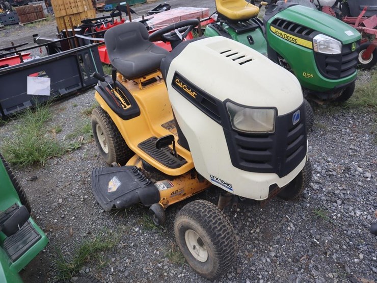 cub-cadet-lx1040-riding-mower-image-2