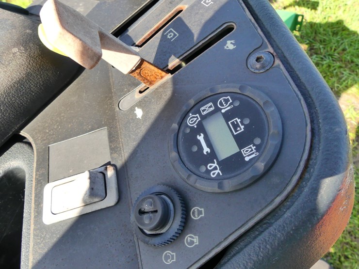 john-deere-2500e-image-8