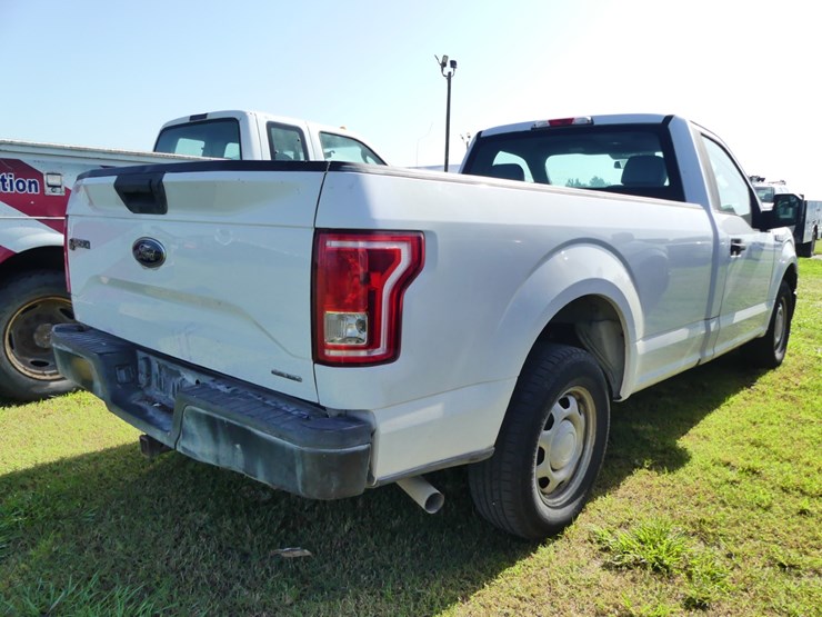 2016-ford-f150-xl-image-3