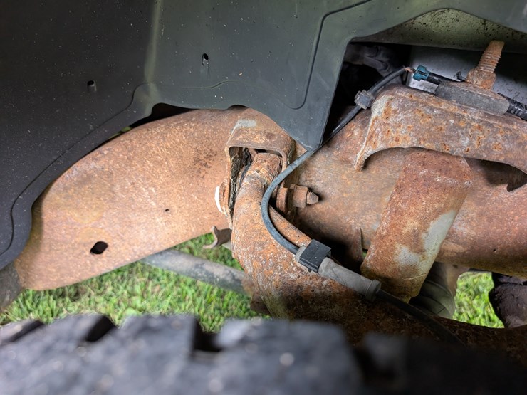 2004-gmc-3500-image-88