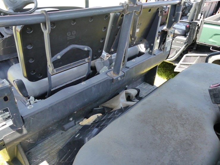 2009-kubota-rtvx1140-image-9