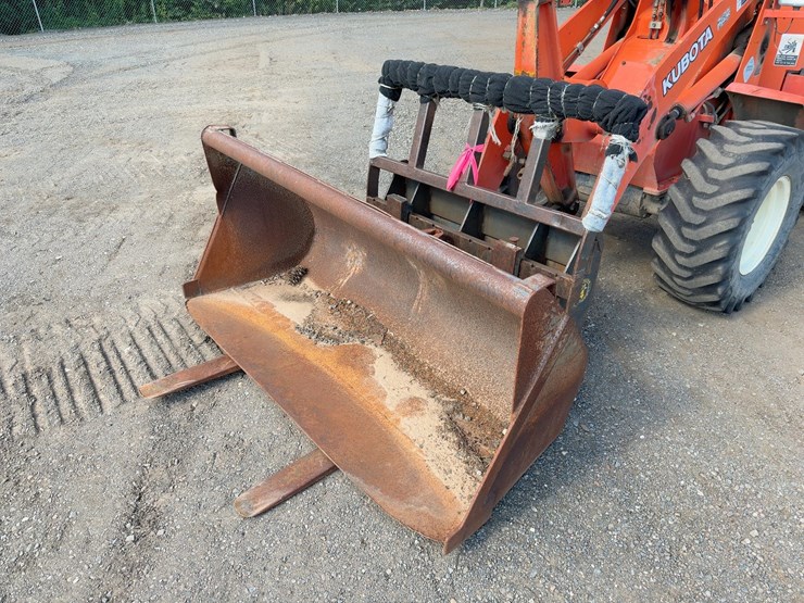 2001-kubota-r420-image-9