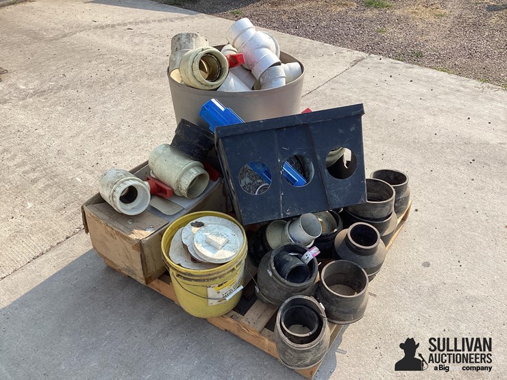 misc-pallet-of-plumbing-supplies-image-3