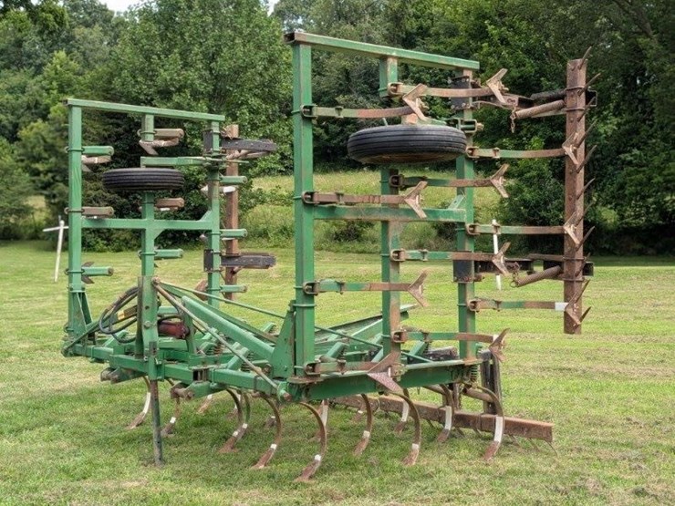 john-deere-1010-image-1