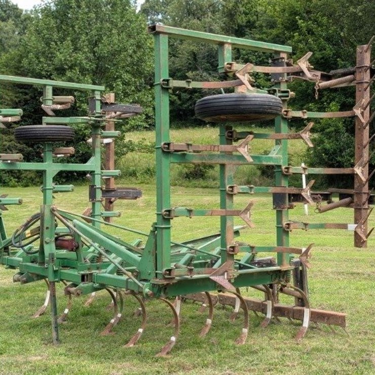 JOHN DEERE 1010