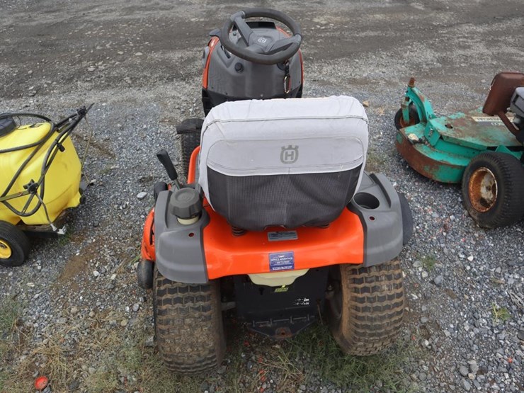 husqvarna-yth25k48-riding-mower-image-7