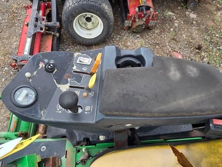 2008-john-deere-2500b-image-15