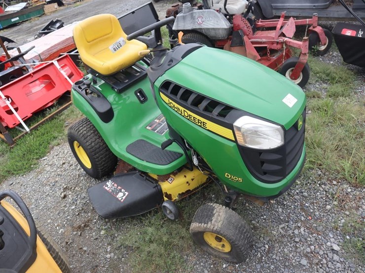 john-deere-d105-image-2