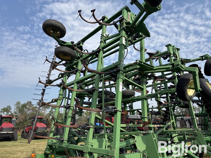 john-deere-1810-image-14