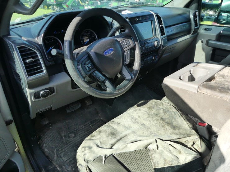 2017-ford-f450-xlt-image-9