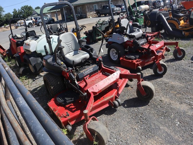 toro-z-master-pro-zero-turn-mower-image-2