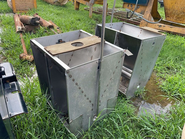 2-wet/dry-hog-feeders-image-3