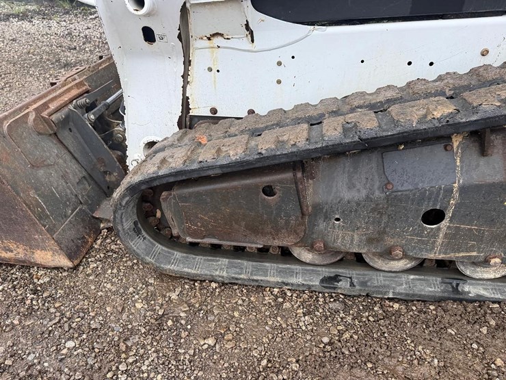2014-bobcat-t590-image-17